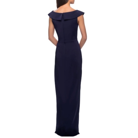 La Femme 25206 Ruched Cap Sleeved Long Gown in Navy Size 14 NWT - Picture 3 of 5